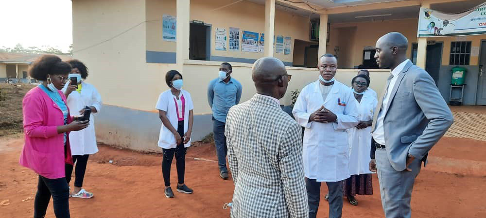 Équipe médicale de la campagne « Santé pour tous »